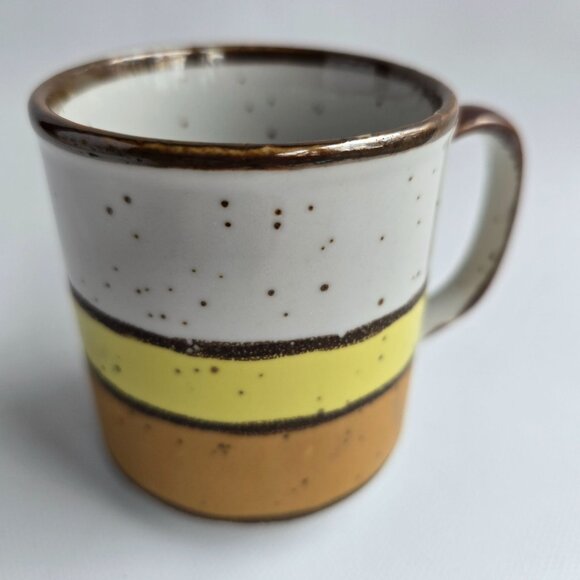 Hearthside Other - Vintage Hearthside Buffet Ware No. 555 Japan Speckled Ceramic Mug With Yellow &